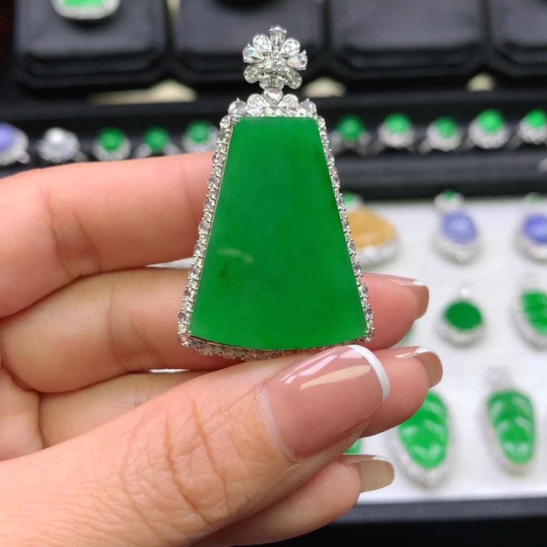 翡翠吊坠(不含链)18K金镶嵌楽*