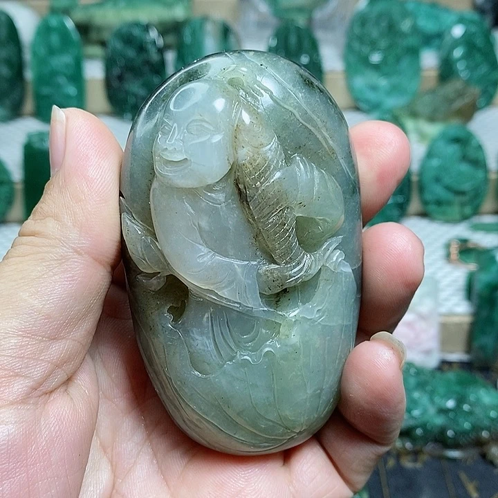 未镶嵌独山玉颈饰