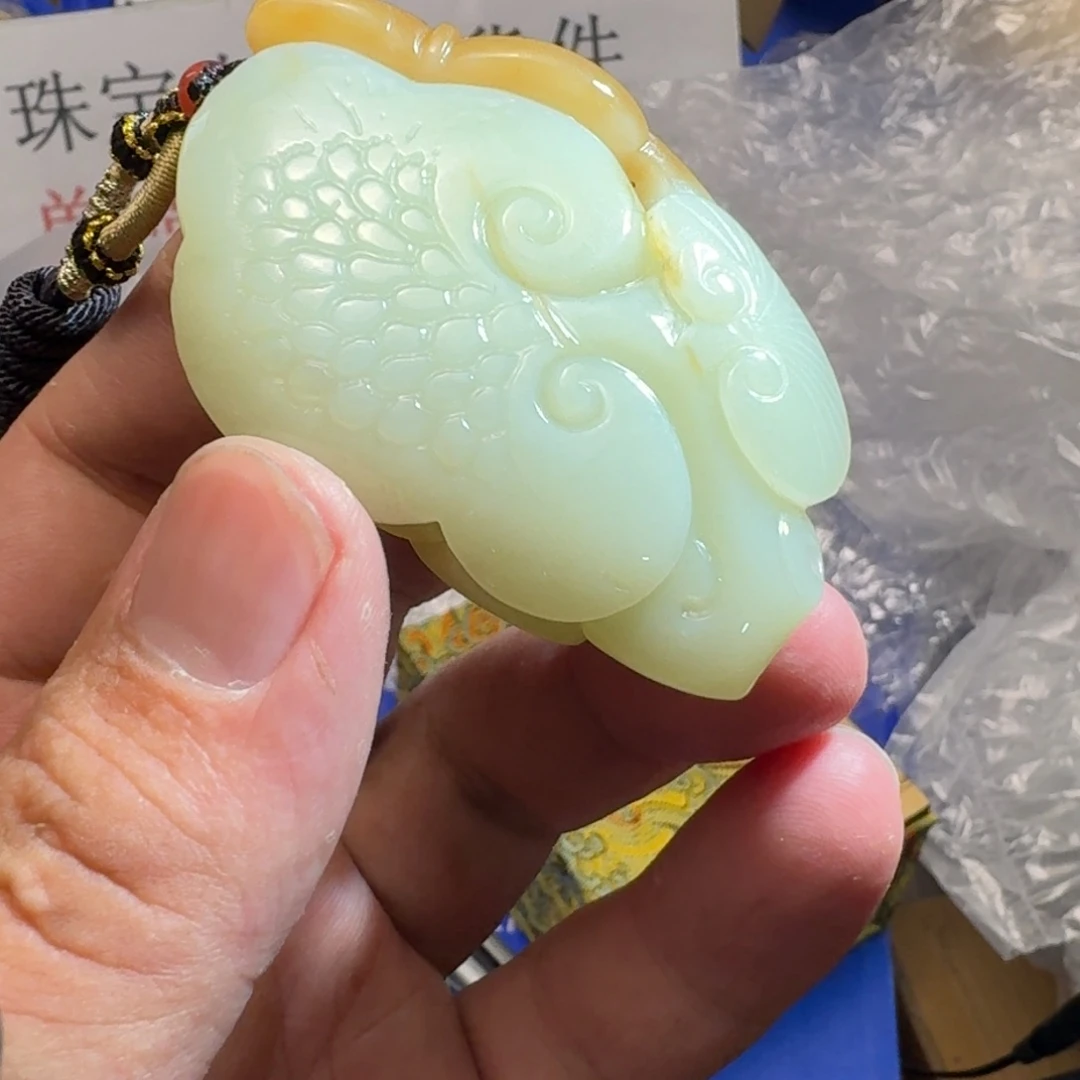 和田玉（糖玉）未镶嵌挂件