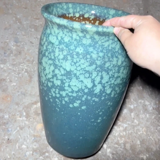 红陶口20高33瑕疵