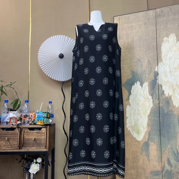 【498】民族风黑底白图腾无袖宽松显瘦气质时尚百搭连衣裙