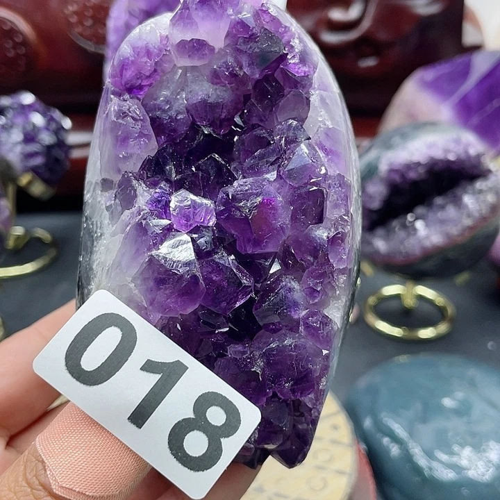 水晶大型摆件（非配饰）未镶嵌