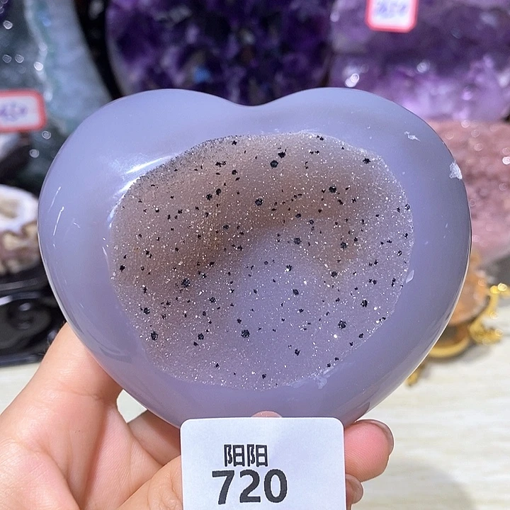 紫晶未镶嵌大型摆件（非配饰）