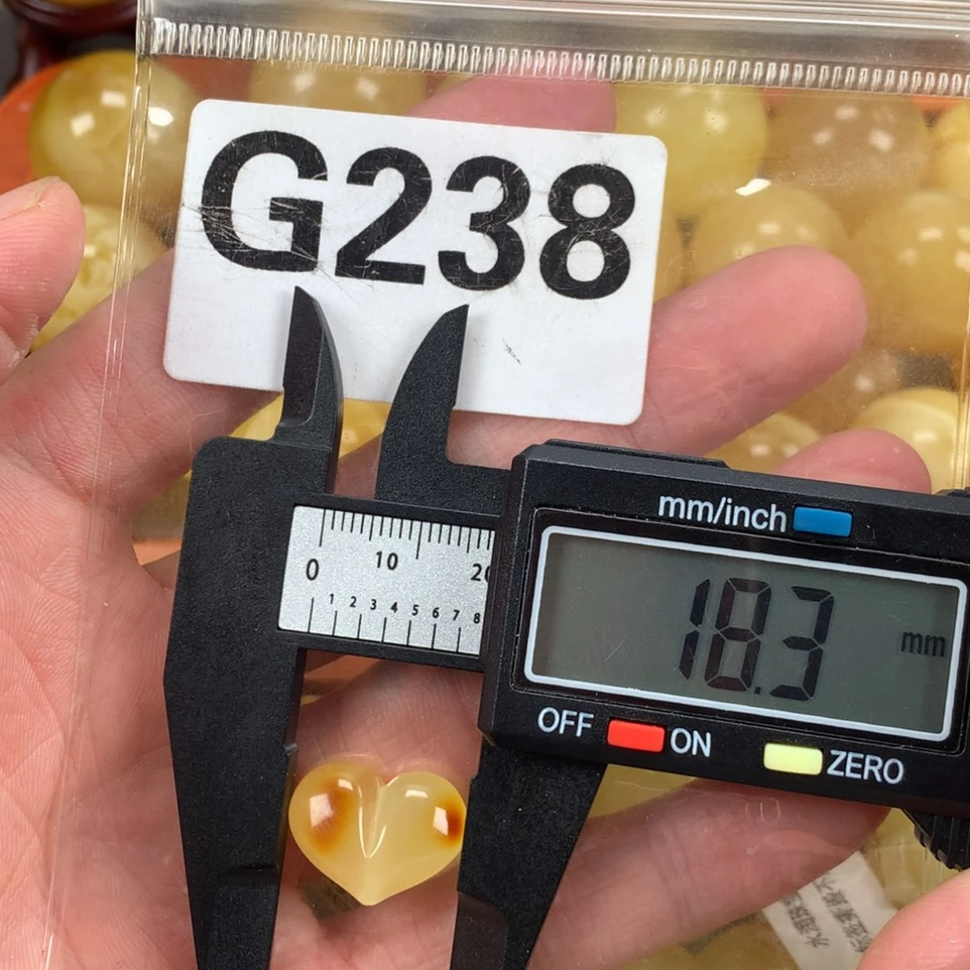 蜜蜡未镶嵌珠宝奇石裸石