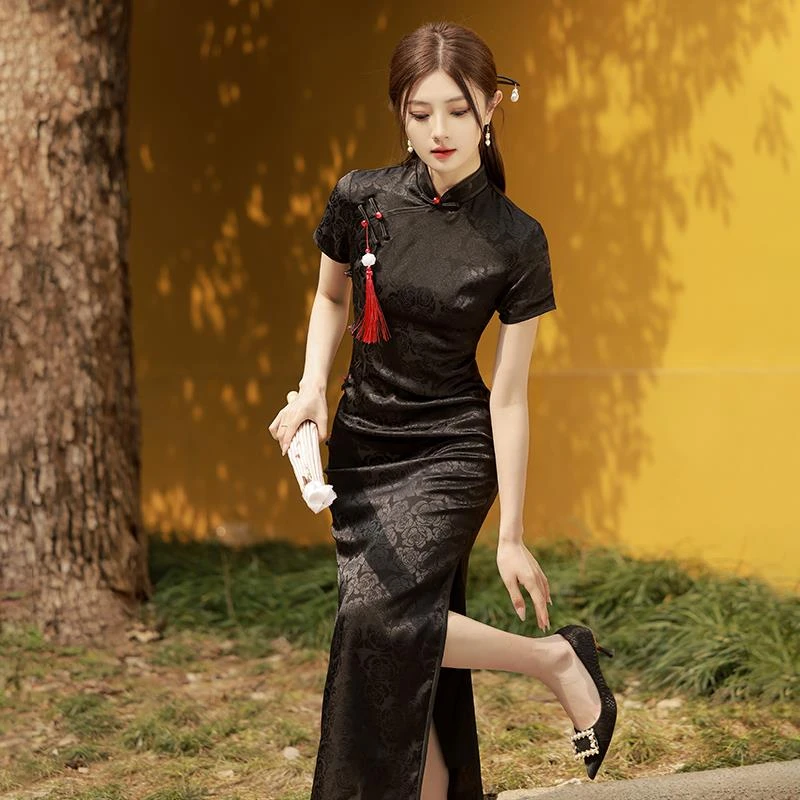 黑色旗袍新款2025改良年轻款高端气质女优雅感爆款修身新中式长款