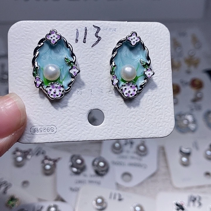 未镶嵌淡水珍珠耳饰