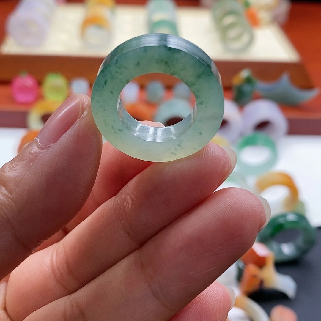 定制翡翠未镶嵌翡翠10-17圈口