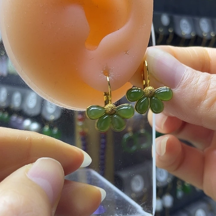 和田玉银S925镶嵌耳饰