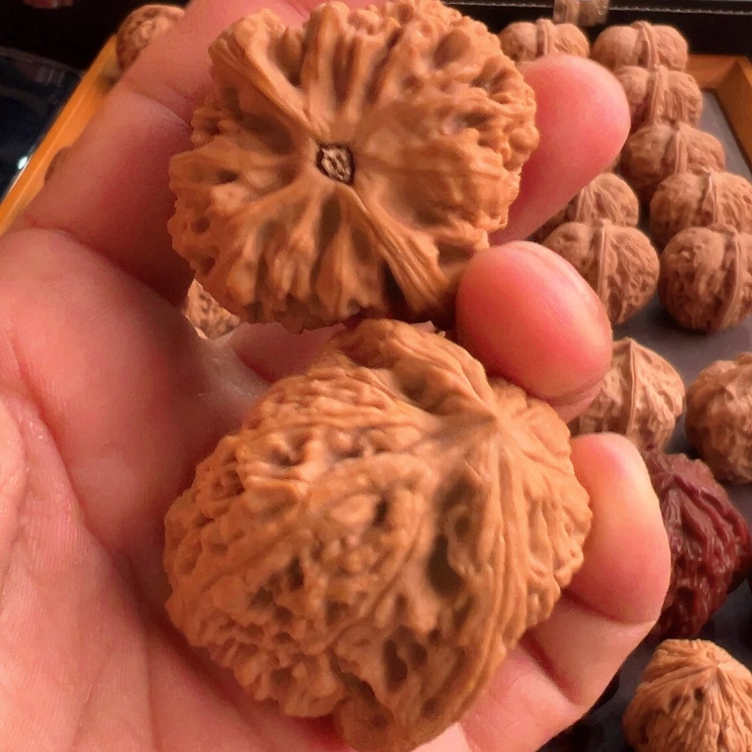 随***安吊坠文玩核桃南疆石