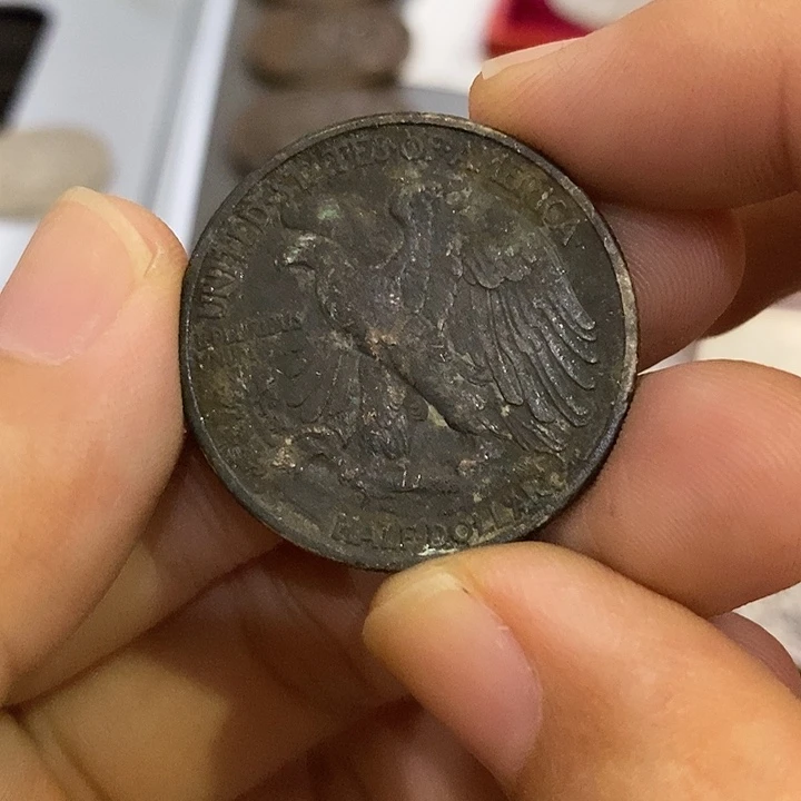 无***谓银Ag900行走女神如图一枚漏