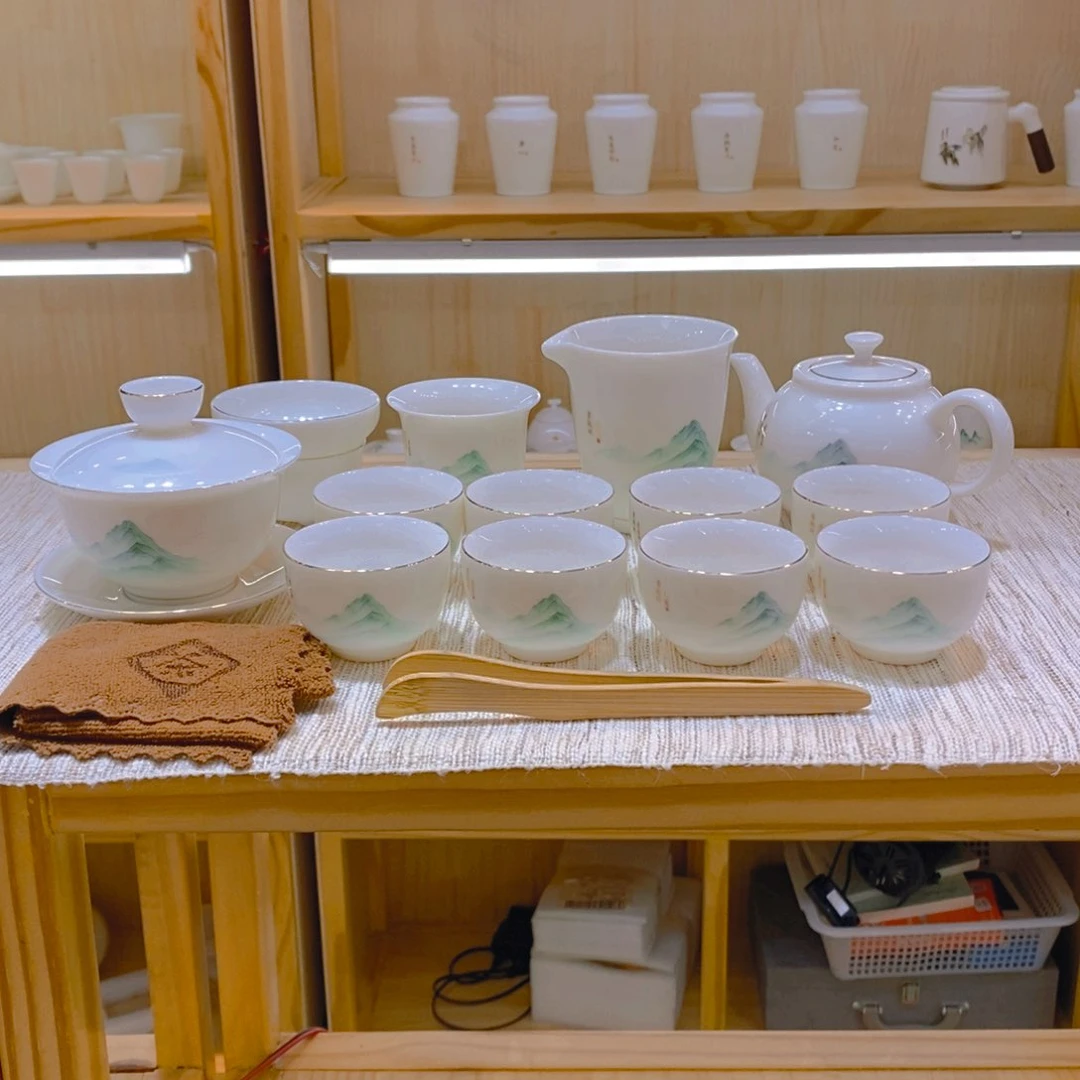 不止中国白羊脂玉瓷