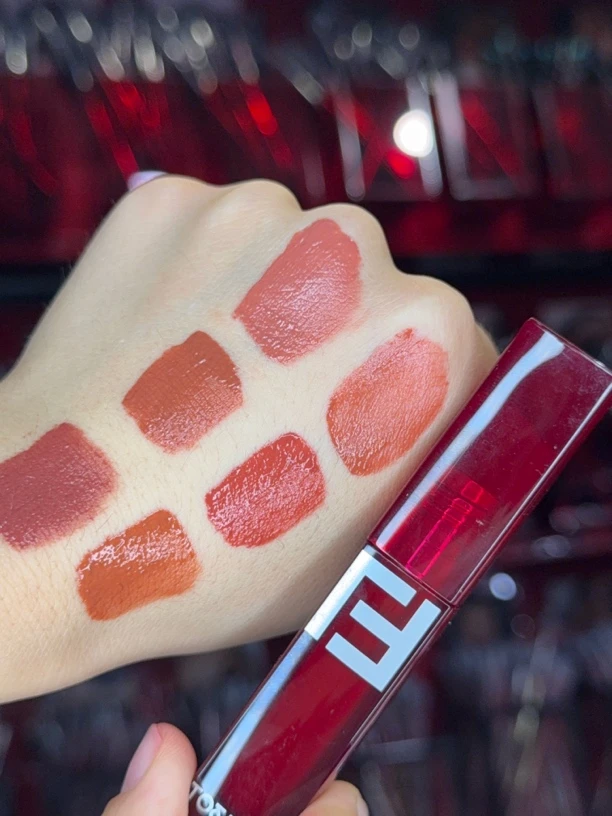 （新品）红丝绒锁色唇釉灰粉玫瑰色显白显色素颜可用哑光