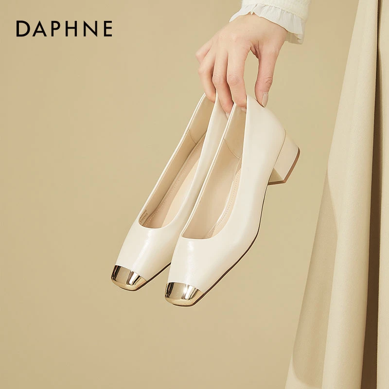 达芙妮单鞋女鞋子2025新款爆款配裙子方头皮鞋女款春秋瓢鞋高跟鞋