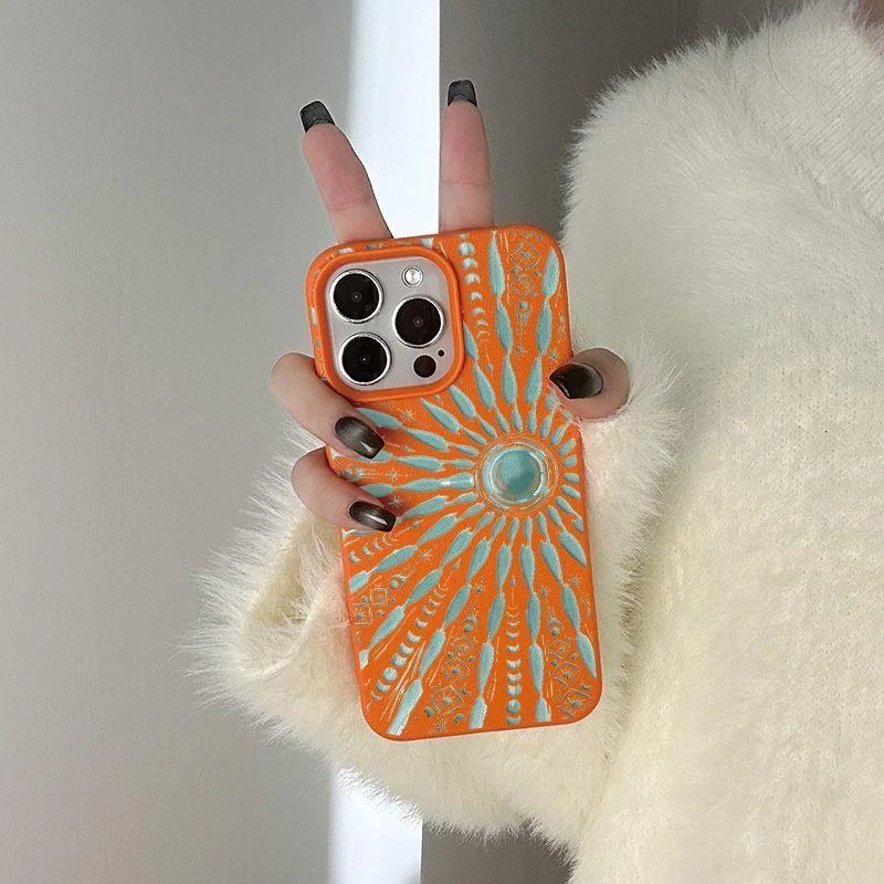 欧克里里淡青太阳图腾适用苹果16promax手机壳15/14荔枝纹131211