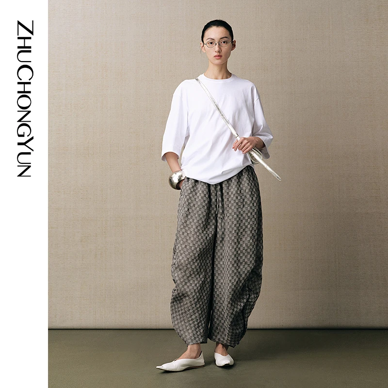 ZHUCHONGYUN2025夏新款亚麻棋盘格肌理抽褶宽松休闲裤C1FZ22975