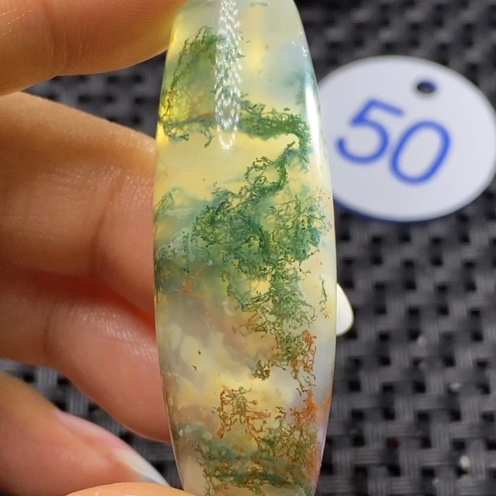 未镶嵌颈饰玛瑙/玉髓马*