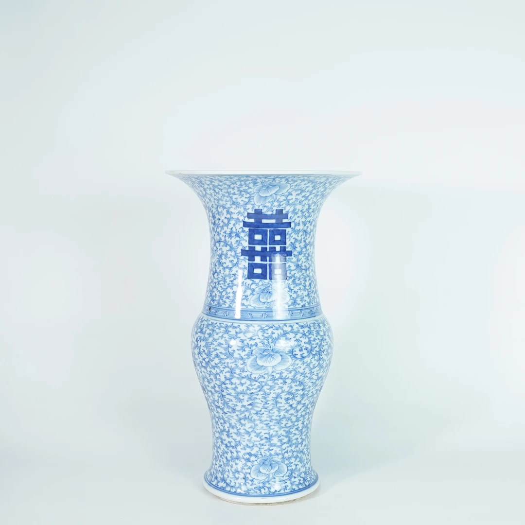 LLL251211001【十竹斋】清道光淡描青花缠枝莲喜字凤尾尊