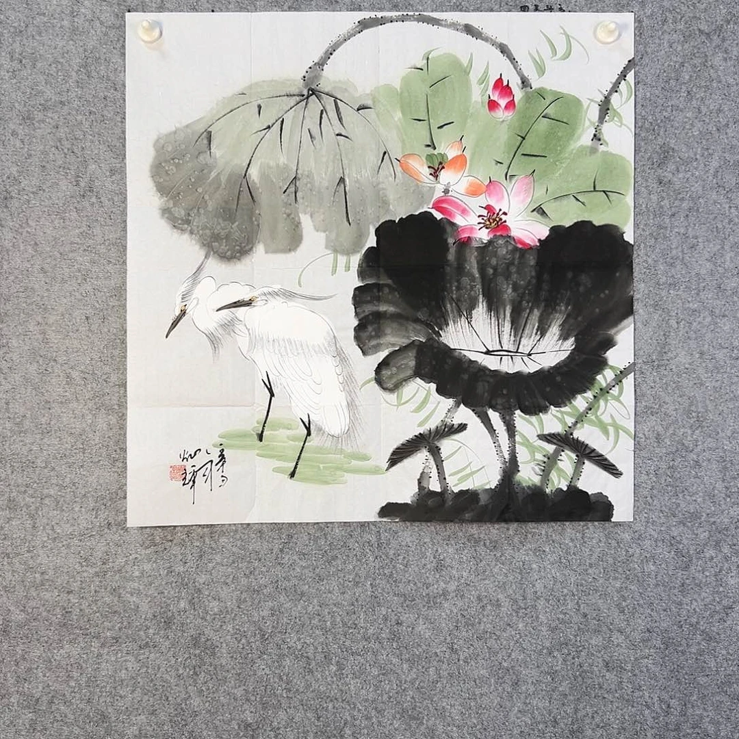 国画324 花鸟在树丛的中央是鸟