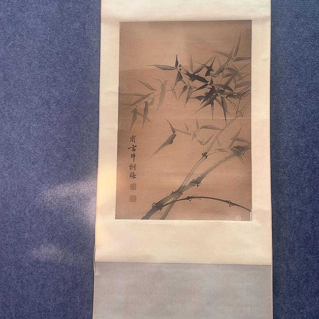 隔空玻璃是用金属做成了