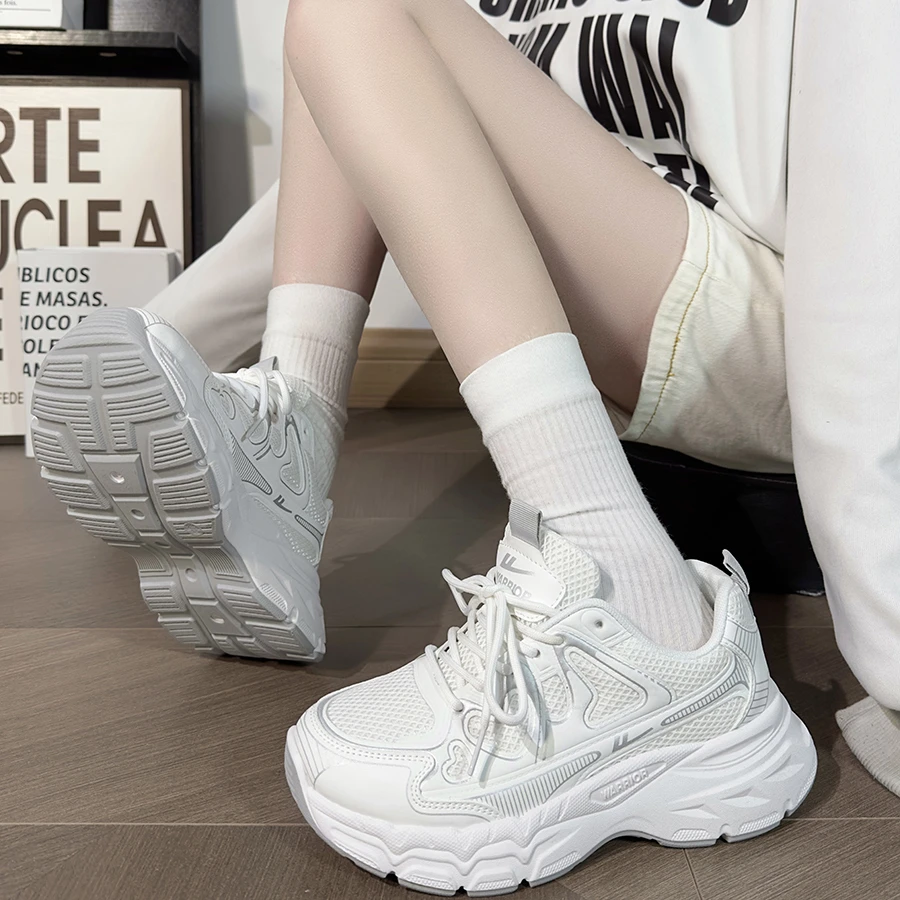 回力白色小白鞋女2025新款厚底港风老爹鞋ins潮复古休闲运动鞋女