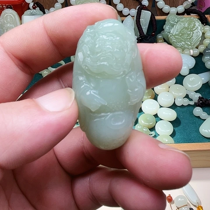 和田玉（糖玉）未镶嵌颈饰