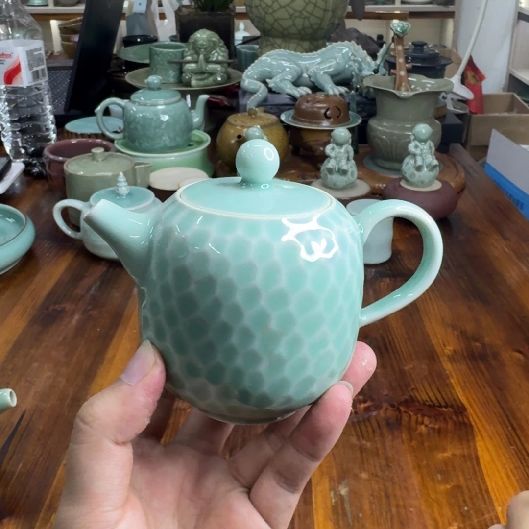 小仲龙泉青瓷微瑕6264