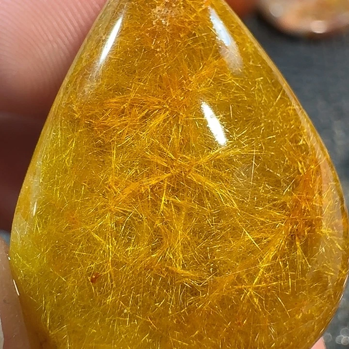 一***三水晶未镶嵌颈饰你