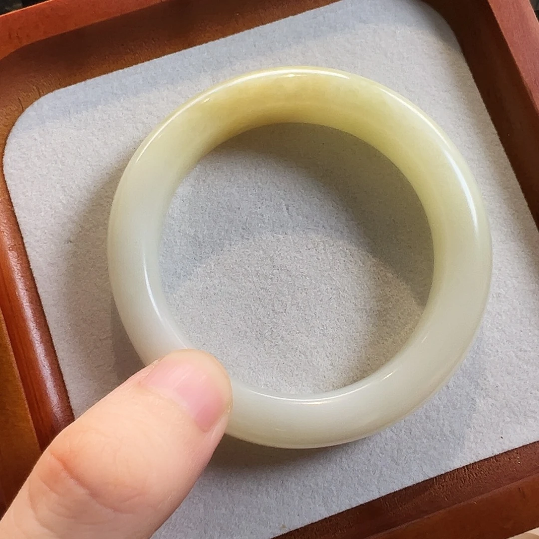 和田玉未镶嵌手镯51.3