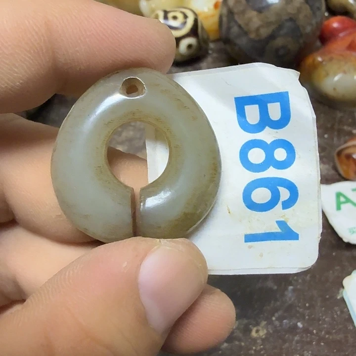 心***蕴颈饰未镶嵌和田玉