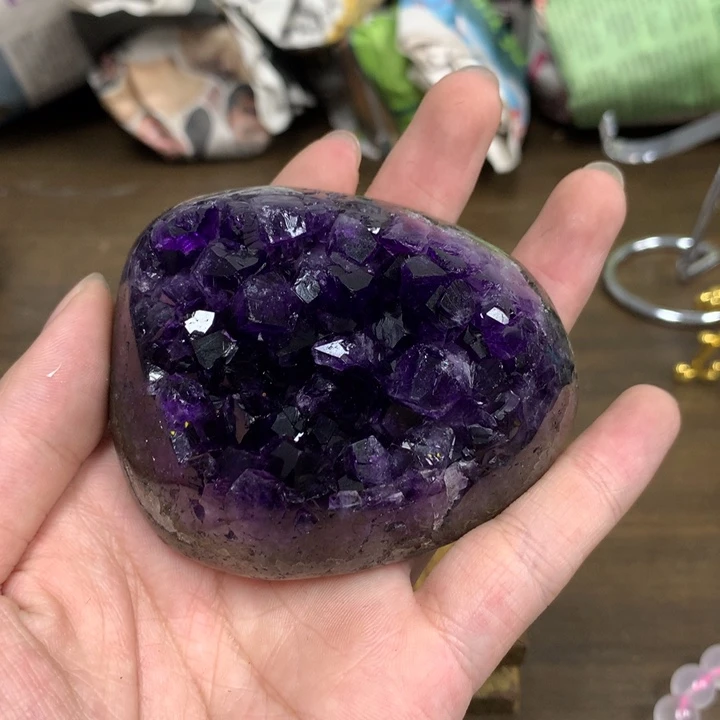 紫晶未镶嵌大型摆件（非配饰）