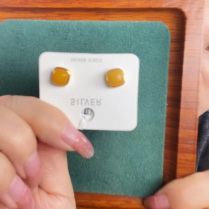蜜蜡银S925镶嵌耳饰耳钉