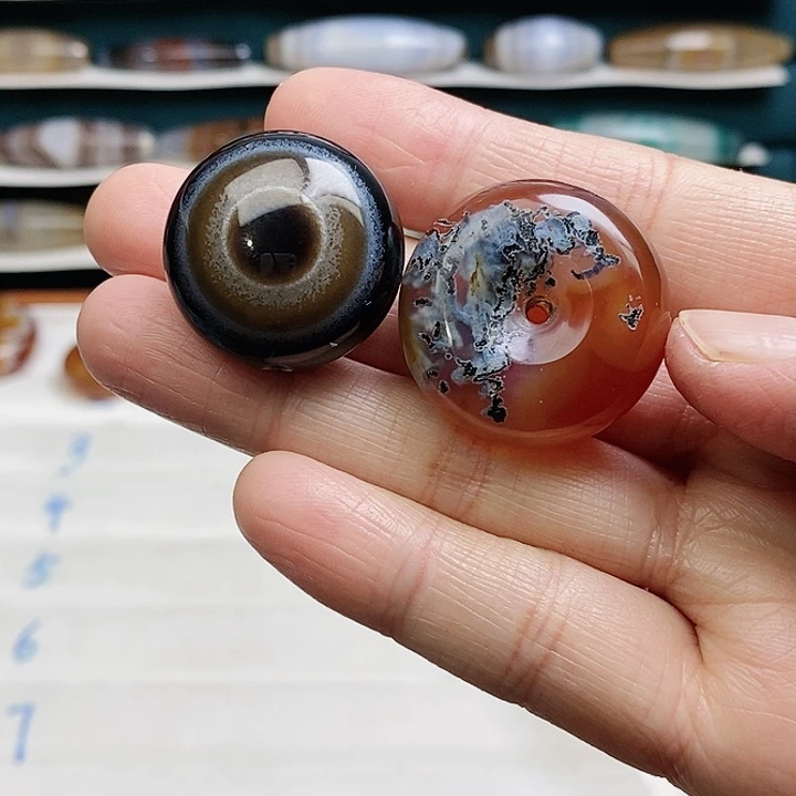 小****玛瑙/玉髓未镶嵌颈饰