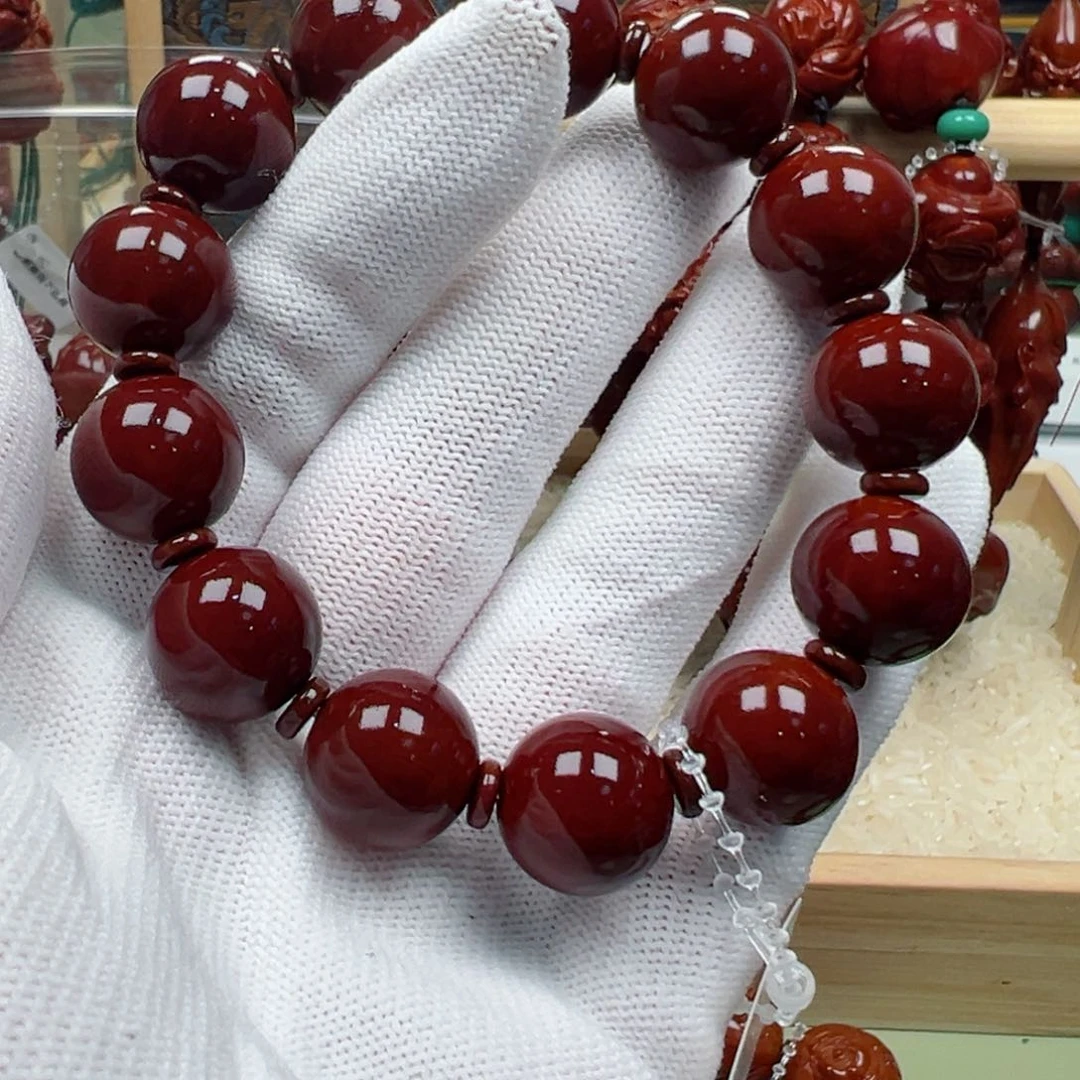 【闪购商品】橄榄核吊坠慎**独97345798555899988777