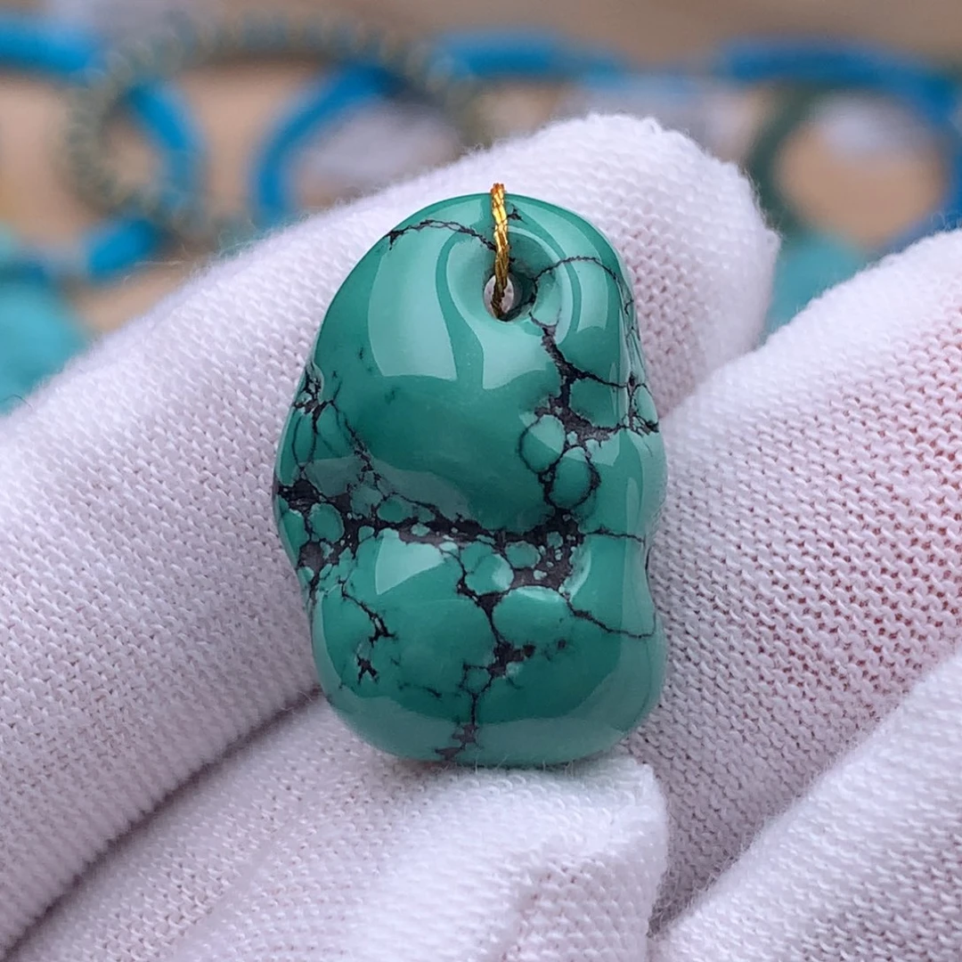 绿松石未镶嵌珠宝奇石