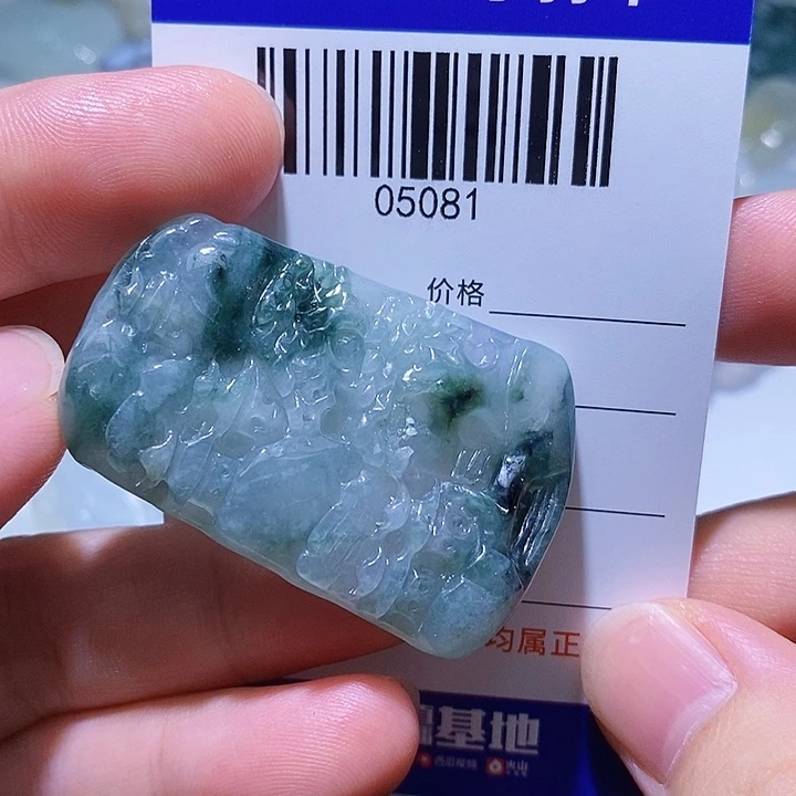 翡翠未镶嵌颈饰天光墟翡翠市场现金代购