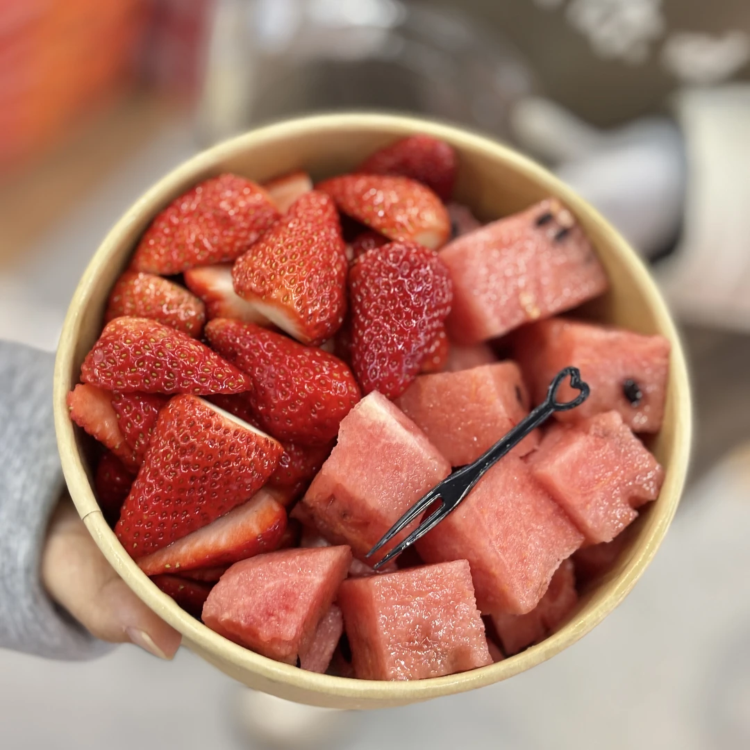 草莓西瓜双拼果切鲜果切小时达