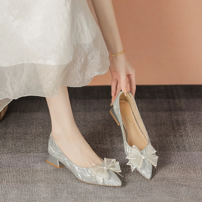 ZHR法式浪漫浅口蝴蝶结单鞋女鞋2025新款水钻鞋子女ins潮牌百搭