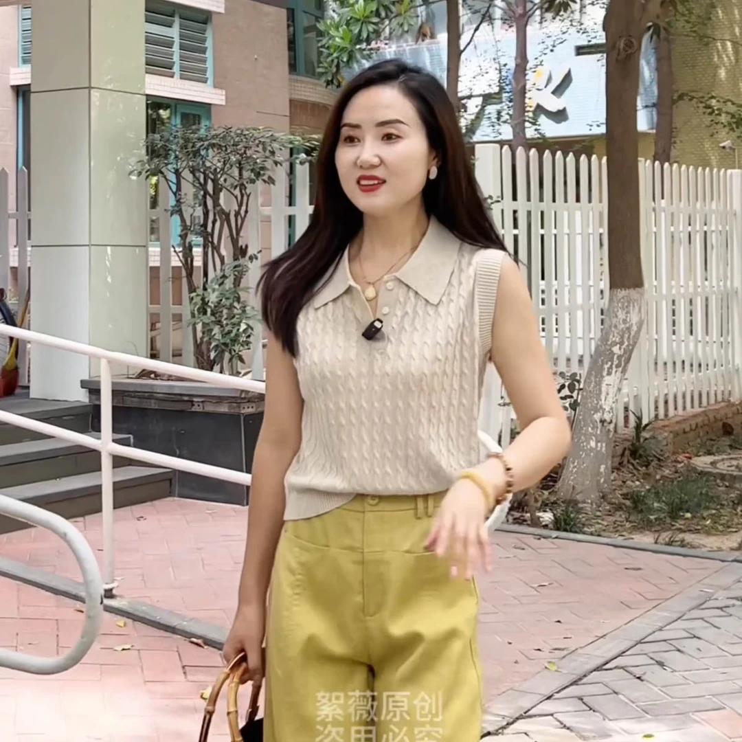 【絮薇】2025夏季新款亚麻绞花POLO领百搭气质无袖针织衫YKC6083