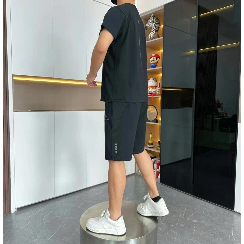 2025夏季爆款休闲速干男士套装男超薄呼吸网眼上衣体恤短裤套装
