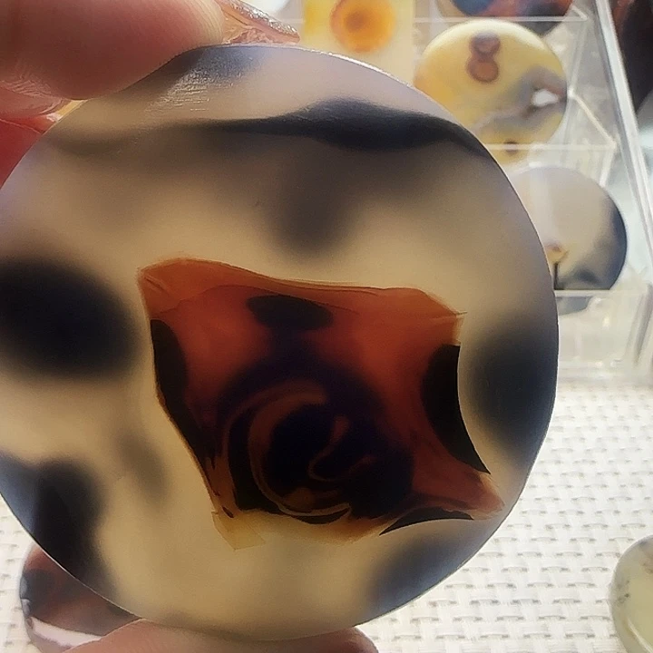 玛瑙/玉髓未镶嵌珠宝奇石