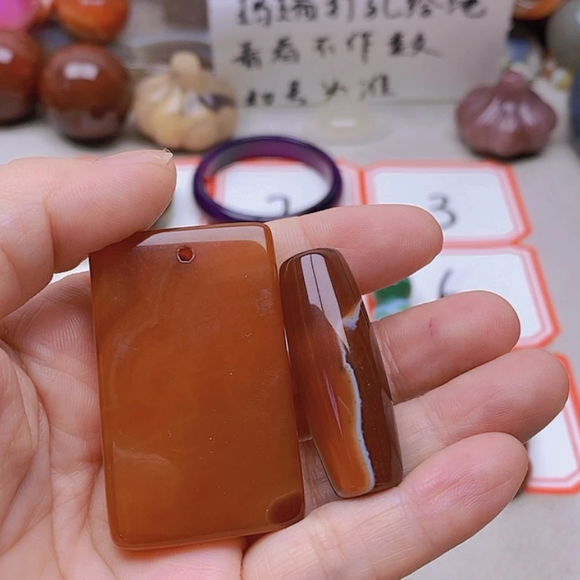【闪购商品】未镶嵌玛瑙/玉髓珠宝半成品向****?