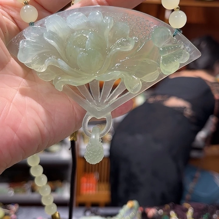 未镶嵌岫玉毛衣链