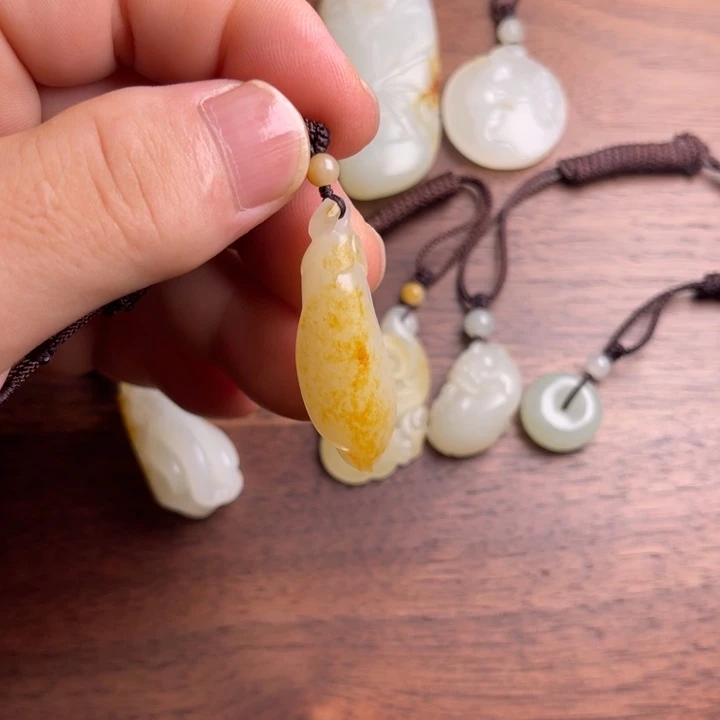 和田玉（白玉）未镶嵌挂件