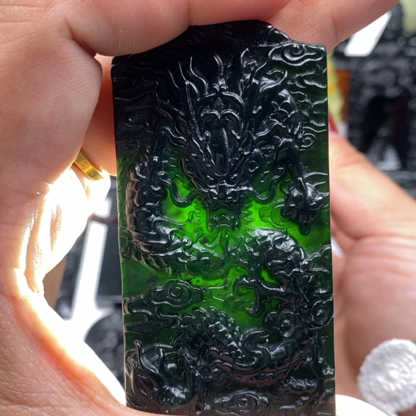 【闪购商品】蛇纹石玉颈饰未镶嵌