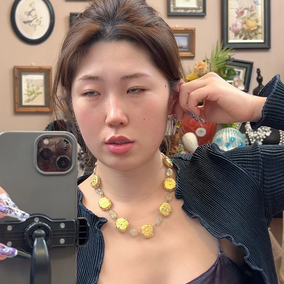 J***y玻璃颈饰编号584 一套