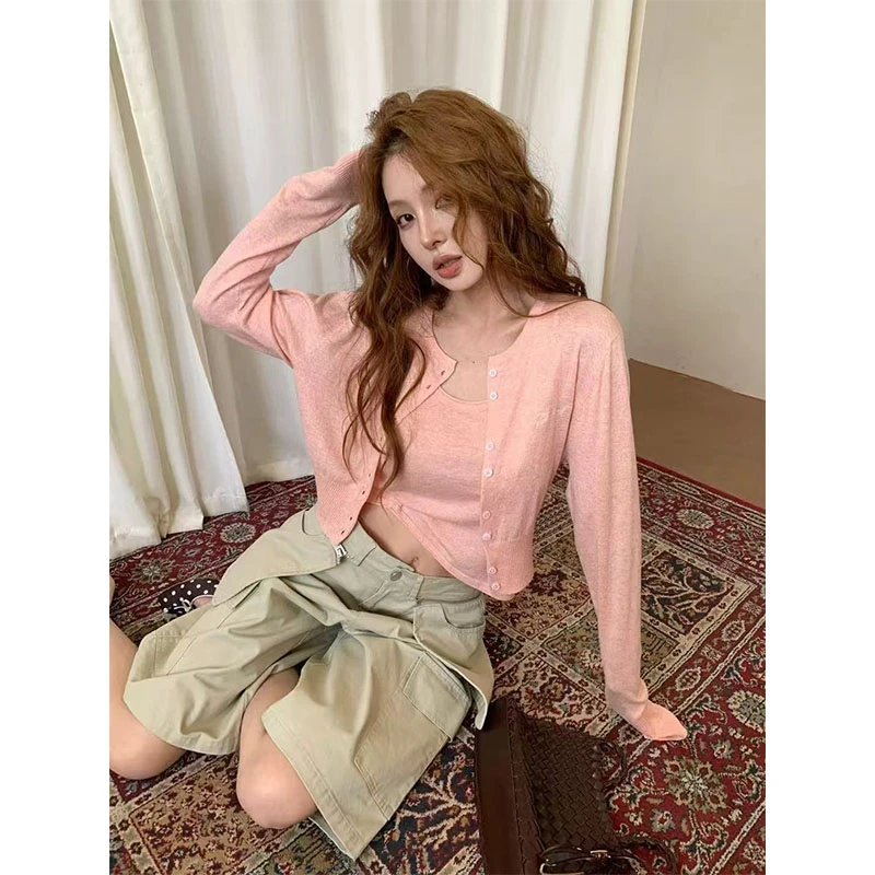 秋季新款显瘦慵懒风背心内搭薄款修身开衫上衣两件套休闲宽松短裤