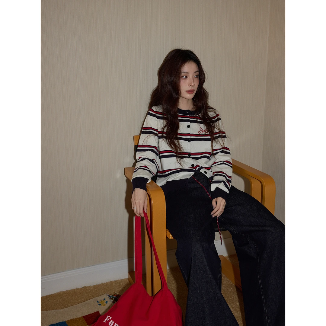 【吵吵家】高级感米色条纹针织衫女2025秋宽松休闲长袖外搭开衫上衣