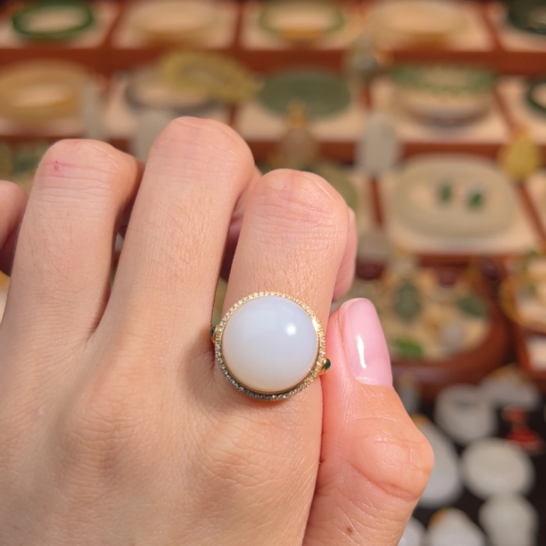 和田玉18K金镶嵌戒指