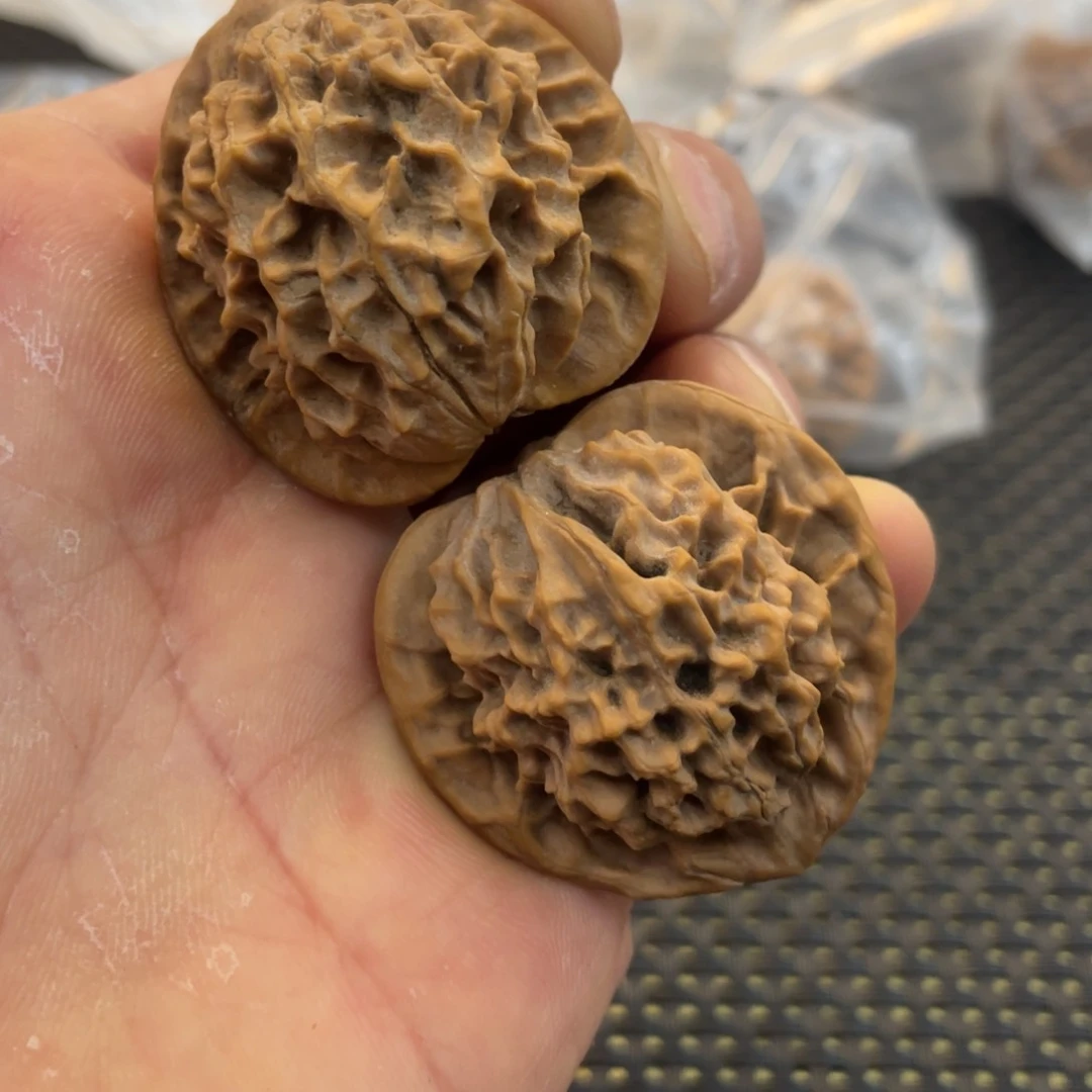 秦岭小王文玩核桃