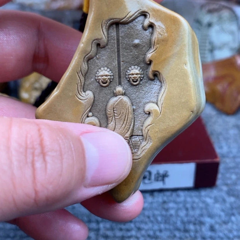 【闪购商品】原石雕刻手把件